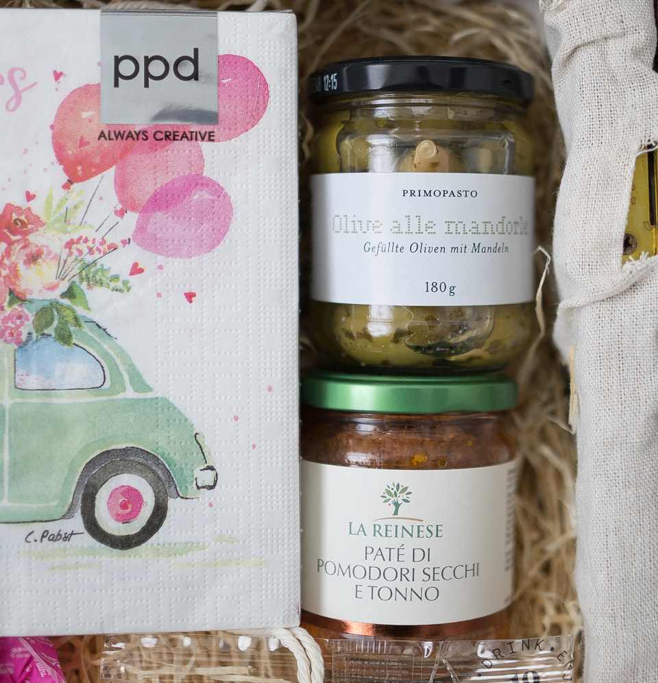 Geschenkkorb „Zur Hochzeit