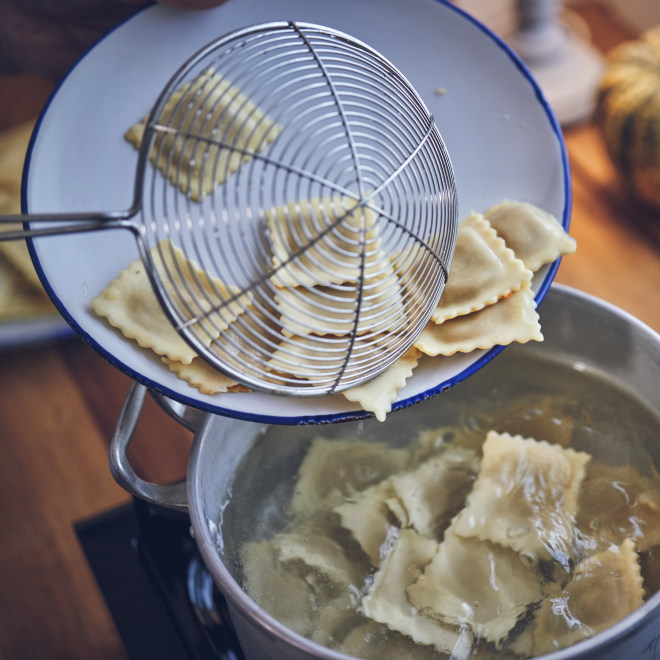Sommerliche Ravioli mit Ricotta Zitronen Füllung